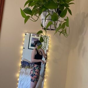 Fitted floral skirt
